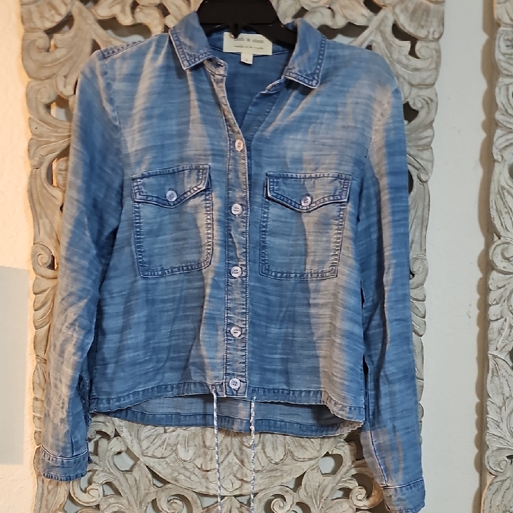 Anthropologie Cloth & Stone Faded Blue Button-Down Shirt